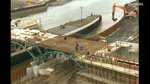 Behind the scenes at the Tees Barrage - ITV News, 22 September 2025 This year marked the 30th anniversary of the Tees Barrage. The 70-metre wide barrage incorporates four eight metre tall, 50-tonne floodgates, responsible for controlling the flow and level of the river. Construction began in November 1991 and fully opened in April 1995. It was at the time of its construction the largest engineering project in the country, costing around £55 million and using 650 tonnes of steel. | Yarm-on-Tees