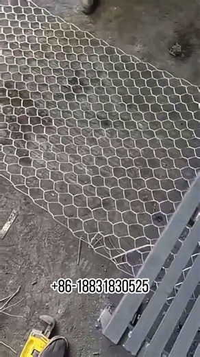 2.4m width hexagonal wire mesh making machine /small gabion mesh machine china factory