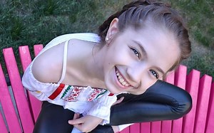 Danatar 屋顶上跳舞