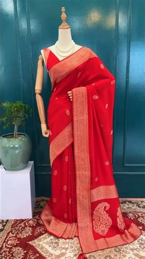 2026 “Saree is my superpower, what’s yours?”🛍 #stylishwithmeenaxi #shortsfeed #shorts #viral #yt