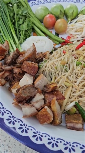 Noodle sa Somtum: A Spicy Thai Mukbang Highlight
