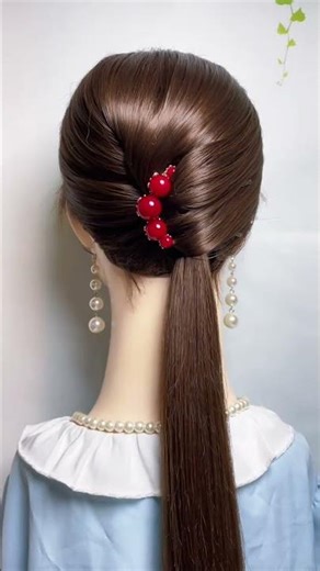 Easy DIY Hairstyles: Trendy & Chic