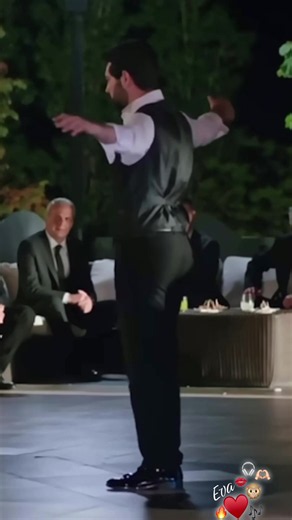 Baris Baktas Flores de Sangre dance para ti