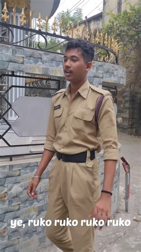 Tripling kar rahe ho chalan to katega 😂#short #shorts #reels #status #shortvideo #funny #funnyvideo