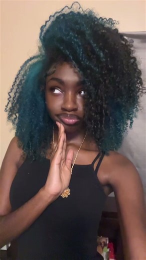 Vibrant Blue Skunk Stripe Hairstyles for Natural Hair