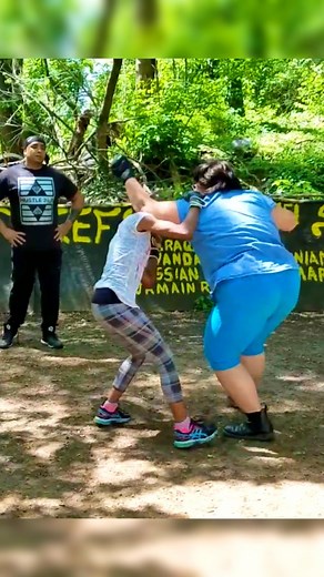 WOMENS BEEF GETS SETTLED 😤🤜 #fight | Streetbeefs