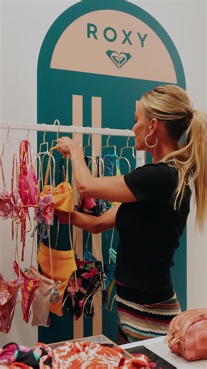 Sports Illustrated Swimsuit | Summer’s calling and our #SISwimsuit models have spoken — @roxy swimsuits have our pick! #SISwim25 #Roxy #SISwimsuitSocialClub | Instagram