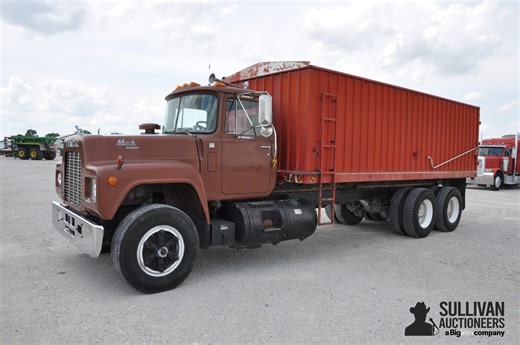 1986 Mack R686ST T/A Grain Truck | Transportation