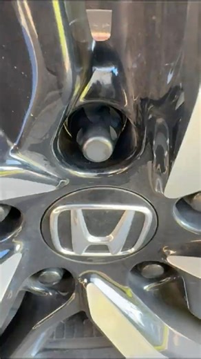 how to install wheel locks #wheels #lock #tires #shortvideo #advancedwheellocks #fyp #viralvideo