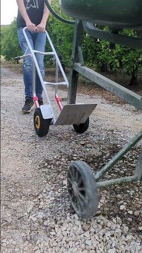 👷‍♂️ Mueve tu hormigonera o cualquier maquinaria pesada sin esfuerzo usando una simple carretilla.