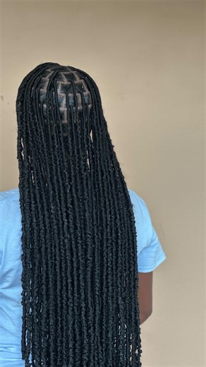 Locsurious Hair✨ on Instagram: "Crochet locs made & install by us 🤍”"