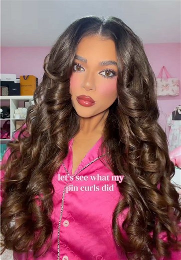 your sign to pin up your curls!!💗🎀 #fyp #pincurls #blowout #bouncycurls #foryou