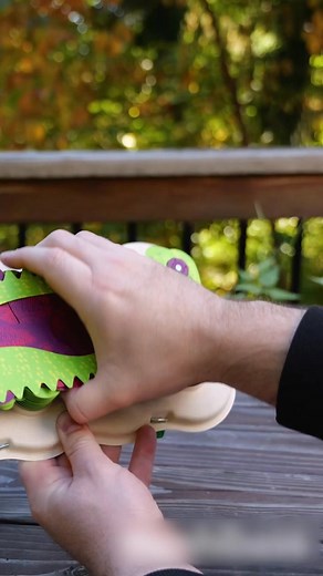 Unleash creativity with magnetic magic! This innovative set lets kids build endless dinosaur shapes with 36 flexible magnetic pieces. 🧩 36 flexible magnetic building pieces 🦕 Create T-Rex, Triceratops & more 🎯 Develops STEM & problem-solving skills 💡 Perfect screen-free creative activity Spark imagination through magnetic play! Click to start building today. 🛒 https://t.site/47WVYAA | Gotosleeps9