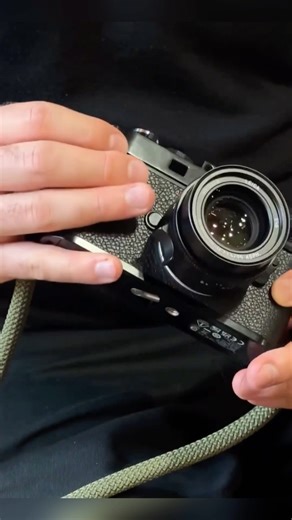 Techno Waqar on Instagram: "Unboxing the Leica M11 Black Lacquer! Isn’t the feeling of relaxation here #Leica #LeicaCamera #ShenyangLeica #CameraUnboxing #Camera"