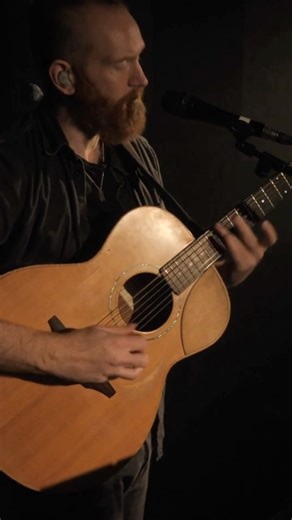 And no, I did not purposely crop out the remaining dreads I’ve now cut off to make it look like this was a recent show to promote my new haircut and upcoming Aus and UK shows (discreetly listed below). Australia Shows: Fri 10 April – Paddo RSL, Sydney Sat 11 April – Avalon RSL, Sydney Sun 12 April – La La La’s, Wollongong Wed 15 April – Hamilton Station Hotel, Newcastle Fri 17 April – Barwon Club, Geelong Sat 18 April – Theatre Royal, Castlemaine Sun 19 April – Prince Bandroom, Melbourne Tue 21 