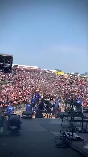 94K views · 2.4K reactions | Attack on Titan Reference In The New Teenage Mutant Ninja Turtles Movie | Attack on Titan Wiki | Facebook