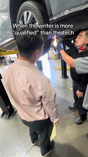 man gone and change the tire then✌🏽 #fyp #tiretechnician #mechanic #tspmo