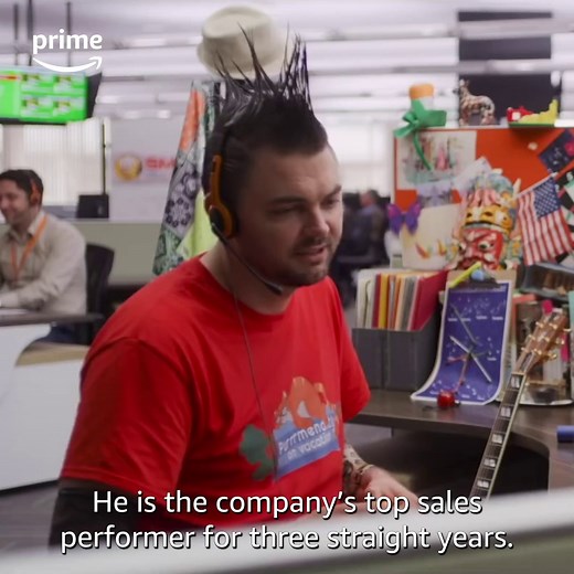 Novelist Sara gains inspiration from eccentric Godfrey, who vanishes when he discovers she's using him for her book. 🎬 The Right One | Amazon Prime Video