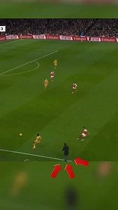 Mikel Arteta JOUE avec les LIMITES du terrain 😅 Il a sa propre technique pour obtenir des touches, et ça ne plaît pas à tout le monde. #football #arteta #sports #arsenal #premierleague | Valentin Devillaire