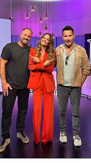 Brooke Burke on Instagram: "SHOP ET | This Weekend‼️ come to set with me today! #ahop #gifts #luxury @entertainmenttonight @knocking.inc"