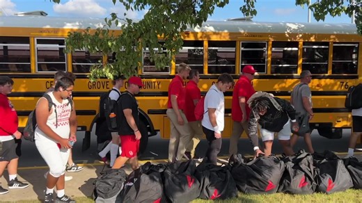 CENTER GROVE FOOTBALL GAME DAY‼️ 🏈 CG at Pike 🗓 Friday, Sept. 29 ⏰ 7:00PM 📍 Pike HS 🎥 Video web stream by Pike HS: https://www.youtube.com/live/aHt01NN6QJs?feature=shared 🎤 Coach Moore pregame interview: https://youtu.be/2qtHVhBTLoU?feature=shared 📱Score updates on CGSN Twitter & Facebook 📋 Game notes: https://drive.google.com/file/d/1T-nQjrq-hyFnV1Ja_HNvqVforEWvtBxZ/view?usp=share_link | CG Sports Network