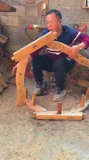 The process of making a wooden saddle. #woodworking #woodscraft #carpenter #wooddesigner