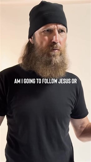 @realjaseduckman is full of faith, incredible stories and fast food? Catch the Q&A, then dive into his full film. You’ve heard the jokes — now hear the journey! Watch now watch.iamsecond.com/jase | I Am Second