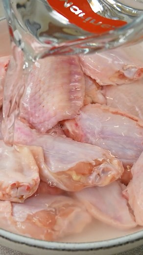 293K views · 2.1K reactions | How to prepare delicious chicken wings in minutes! #chickenwings #chickenrecipe #chickenrecipesfordinner | Ana's Recipes | Facebook