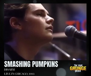 SMASHING PUMPKINS - Disarm Live acoustic in-store at Tower Records, Chicago, July 27th, 1993. As the day turned from July 26th to July 27th, 1993, The Smashing Pumpkins took to the stage at midnight and played an unforgettable in-store performance at Tower Records, Chicago, to celebrate the release of their second album, Siamese Dream. Read our retrospective album review for Siamese Dream; link in the comments. | The YEAR Grunge BROKE