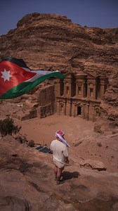 Ruta Ideal por Jordania en 7 días 🥰 Esta es la guía definitiva para viajar por libre en esta maravilla de país ♥️ Vas a visitar lugares de película. Es un país super seguro y con gente muy amable (de verdad no te preocupes de este aspecto), ¡es el momento de ir, hay poco turismo! 🎟️ Antes del viaje, te recomendamos sacar la Jordan Pass (2 días Petra) 105€ incluye visado, entradas a Petra, Jerash, Wadi Rum, Ciudadela, teatro romano y mucho más. Si no la pillas solo Petra 2 días vale 70€ y el vi