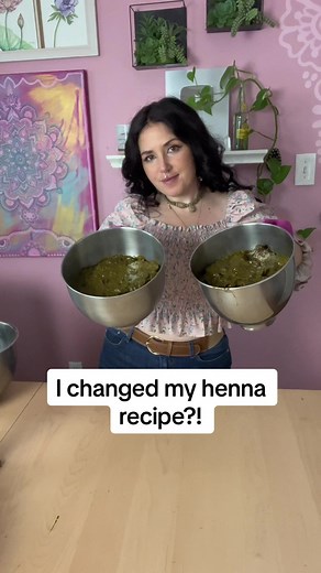 A small change to my henna recipe but helps solve a big issue! If you struggle with henna cones leaking then try adding a bit of xantham gum! 💖 #henna #hennatiktok #satisfying #mehndi #satisfyingvideo #hennaartist #learnontiktok #learnwithtiktok #hennatattoo