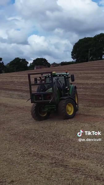 Efficient Bale Loading Techniques for Modern Farming