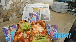 La farfalla di Belen ha il "sapore" di una pizza