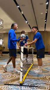 1M views · 32K reactions | ¡Guerra de fútbol-tenis en el Barça! ⚽ Los blaugranas bajaron la tensión previa a las semis de la Copa del Rey con un partidazo de fut-tenis que sacó chispas.  Aquí la pregunta no es quién ganó… sino cómo lograron terminar sin romper nada en el hotel.  #FCBarcelona #FutTenis #CopaDelRey #LaLiga #Futbol #LamineYamal #Raphinha #RobertLewandowski | Telemundo Deportes | Facebook