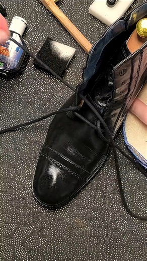 54K views · 534 reactions | How I Made Old Boots Look Brand New! | Clean shoes | Facebook