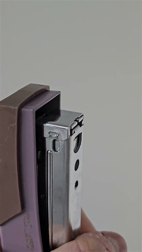 Stapler continuous shooting. #satisfying #oddlysatisfying #scissorcut #asmr #cutting #snap #shorts