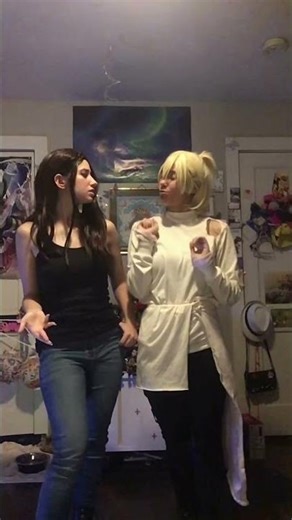 [Alien Stage Cosplay] Luka needs help (Hyuna and Luka)