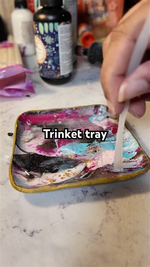 Easy polymer clay trinket tray #polymerclay #tinycrafts #handmade #miniatures #minatureart