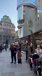 Vibing at Stephansplatz Vienna Austria 🇦🇹 #stephansplatz #Wien #vienna #placestovisit #fblifestyle | Vienna Uncovered