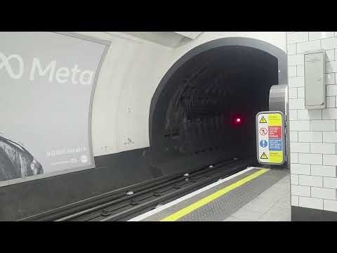 Bakerloo Line - Oxford Circus To Elephant And Castle