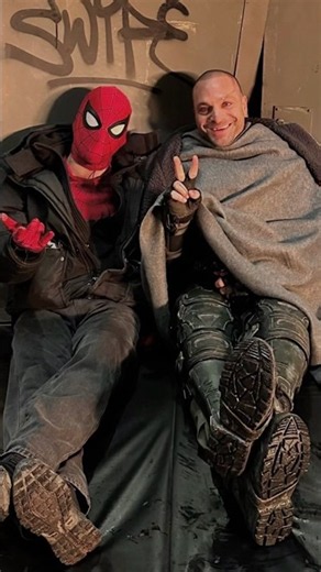 😍 First official behind-the-scenes look at Scorpion with @michaelmando Spider-man Brand New Day Set