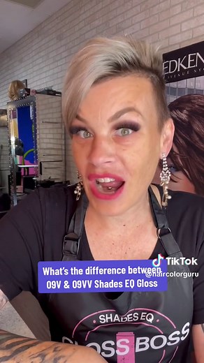 This is the difference between 09V & 09VV! #redken #redkenartist #redkenshadeseq #shadeseqgloss #hairtok #hairtoks #hairtoker #shadeseq #redkenshades #sharingiscaring #redkencolor