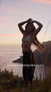 Happy Aloha Friday 🤙🏽 Craving more sunrise adventures back home @waaltzhawaii 🔥 #oahu #oahulife #hawaii #hawaiiunchained #visithawaii #hawaiiphotographer #sunrise #hawaiistagram | Taylor Carpenter