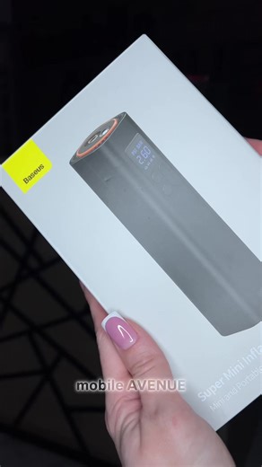 🚗⚡ Автомобільний насос Baseus Super Mini Inflator Pump Black Компактний та потужний автокомпресор від Baseus стане вашим надійним помічником у дорозі. Він легко поміститься в багажнику, а його функціональність дозволяє швидко та зручно накачати шини, м’ячі чи навіть надувні іграшки. ✨ Особливості: \t•\tЖивлення від прикурювача 12В \t•\tАвтоматично визначає тиск у шинах та показує на зручному дисплеї \t•\tАвтовимкнення після досягнення заданого тиску \t•\t4 вбудовані режими: автомобіль 🚙, мотоц