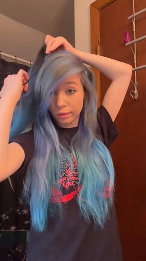 21K views · 1.3K reactions | I love this hairstyle  - - #fypviral #altfashion #bluehaircolor #scenegirl #outfitoftheday #outfitinspiration #dyedhair #grungegirl #alt #ootd #hairstyle #howto #hairstyletutorial #hairstyleideas #hairstylesforgirls #halfuphalfdownhairstyle | B4bybats | Facebook