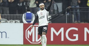 Memphis Depay define se permanece ou se deixa o Corinthians em 2026