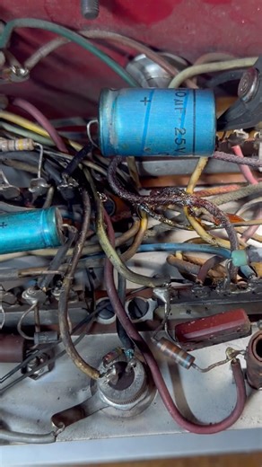 Will replacing all the capacitors in the Sun Engine Analyzer actually fix it? #oldiron #mechanic