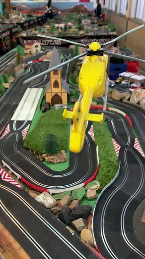 61K views · 1.1K reactions | Paso a paso de la fabricación de un coche Scalextric ️ ️ | Scalextric | Facebook