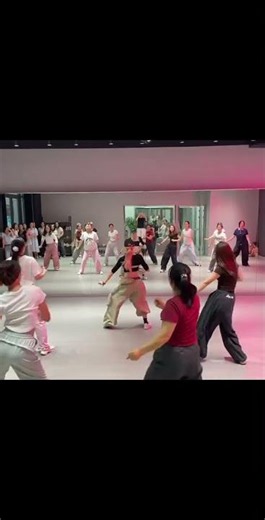 Learn Basic Jazz Dance for Beginners - Easy Steps