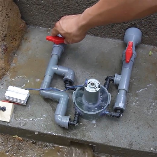 67K views · 309 reactions | Physics 101 Mini hydroelectric dam construction ️ | MetDaan DIY | Facebook